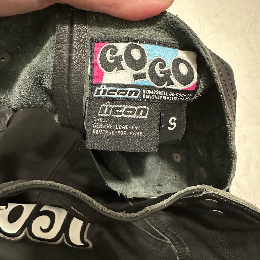 Leather Bombshell Motorcycle GoGo chaps - Picture 15 of 16
